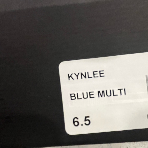 Betsy Johnson Butterfly Wedge - Picture 6 of 6